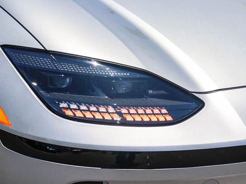 Used 2024 Hyundai Ioniq 6 SEL RWD image 4