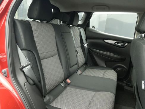 Certified 2022 Nissan Rogue Sport SV AWD/4WD image 24
