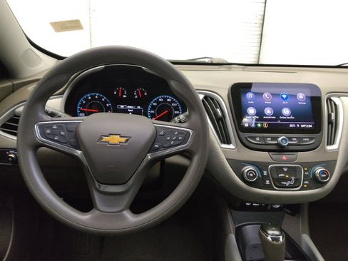 Used 2019 Chevrolet Malibu LS FWD image 22