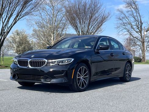 Used 2020 BMW 330i xDrive Sedan w/ Convenience Package image 4