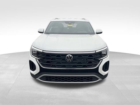 New 2026 Volkswagen Atlas Cross Sport SE FWD image 3