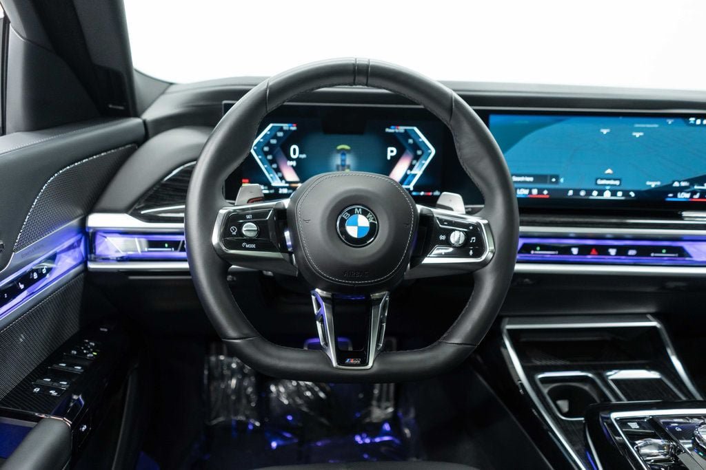 Used 2026 BMW 740i xDrive AWD/4WD image 18