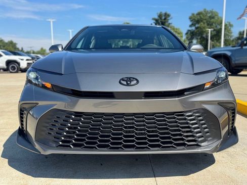 New 2025 Toyota Camry Hybrid AWD/4WD image 2