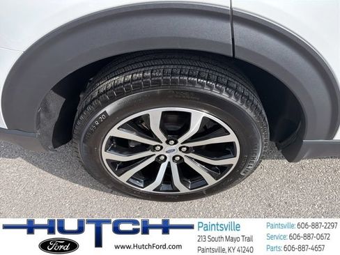 Used 2025 Ford Explorer ST-Line AWD/4WD image 22