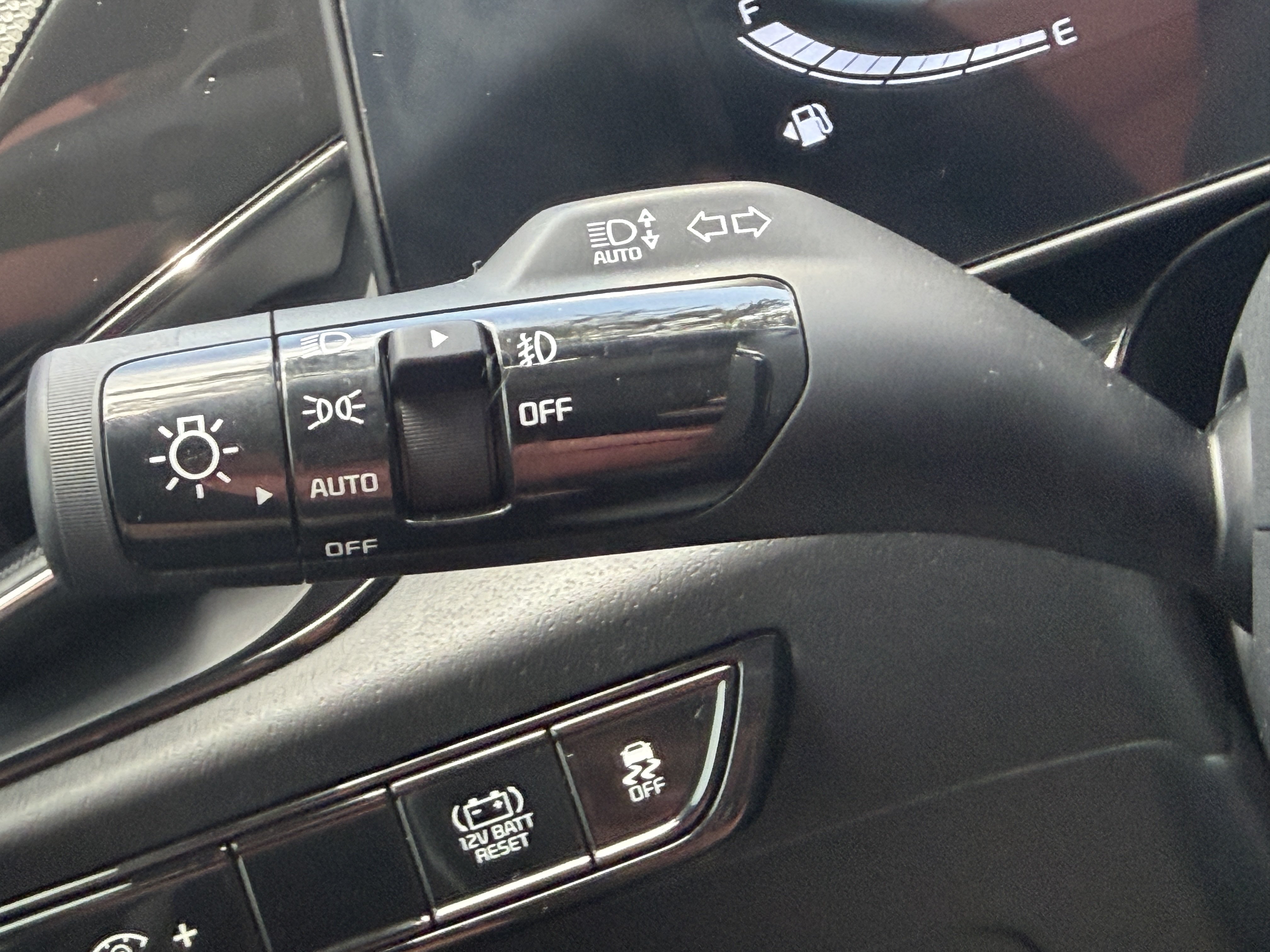 Certified 2024 Kia Niro EX Touring FWD image 26