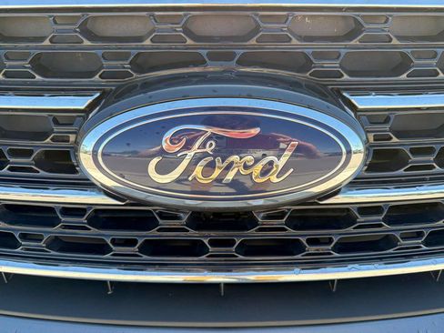 Certified 2023 Ford Explorer XLT w/ Equipment Group 202A AWD/4WD image 11