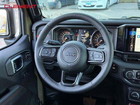 New 2025 Jeep Gladiator Rubicon image 7