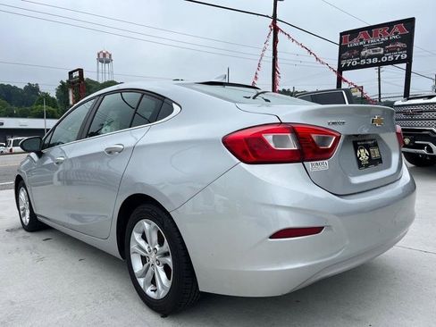 Used 2019 Chevrolet Cruze LT FWD image 5