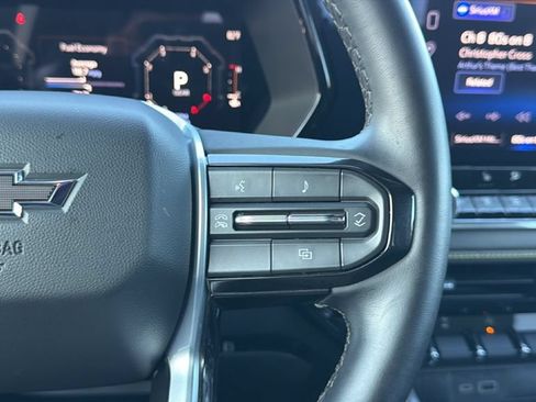 Used 2024 Chevrolet Colorado ZR2 w/ Technology Package AWD/4WD image 21