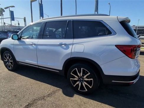 Used 2020 Honda Pilot Touring image 6