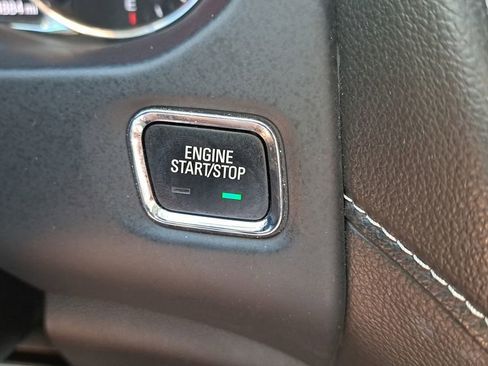 Used 2022 GMC Acadia SLT w/ Technology Package image 27