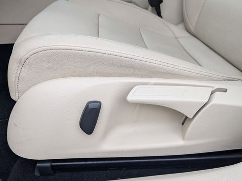 Used 2013 Volkswagen Jetta TDI image 27