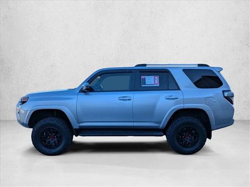 Used 2019 Toyota 4Runner SR5 image 9