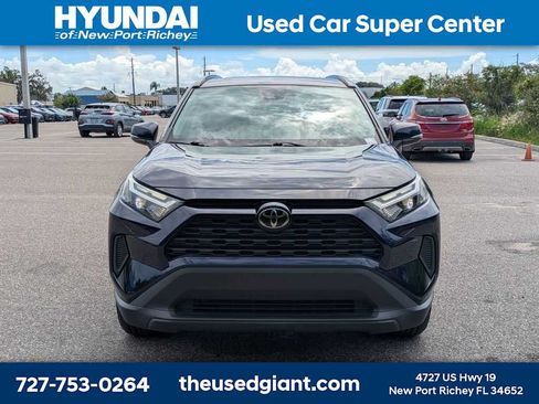 Used 2023 Toyota RAV4 XLE w/ Convenience Package FWD image 8