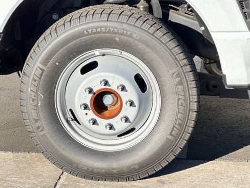 New 2024 Ford F350 XL w/ XL Chrome Package image 21