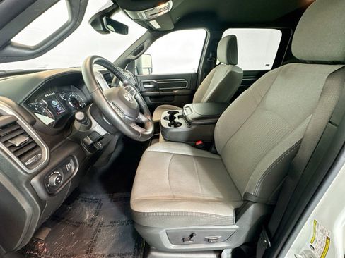 Used 2024 RAM 3500 Big Horn image 19