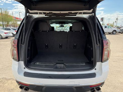 Used 2024 Chevrolet Tahoe Premier RWD image 19