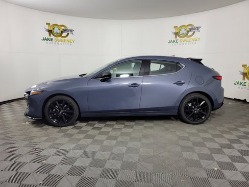 New 2026 MAZDA MAZDA3 Hatchback w/Premium Plus Pkg image 5