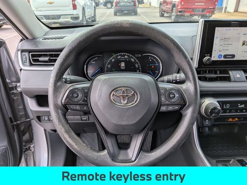 Used 2024 Toyota RAV4 XLE AWD/4WD image 14