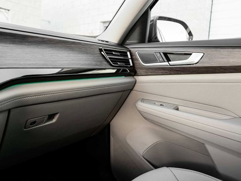 New 2026 Volkswagen Atlas SEL image 31