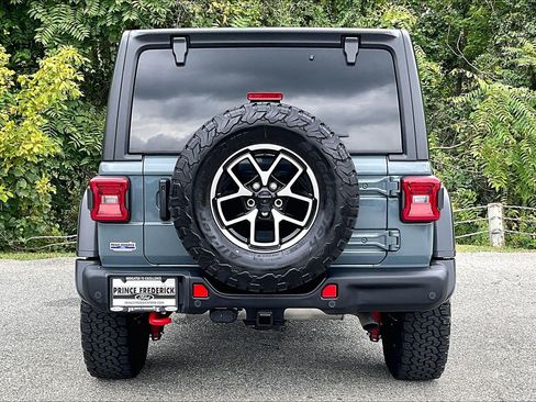 Used 2024 Jeep Wrangler Unlimited Rubicon w/ Capability Package AWD/4WD image 4