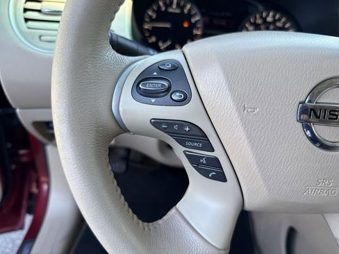 Used 2015 Nissan Pathfinder Platinum w/ Family Entertainment Package image 27