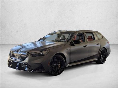 New 2026 BMW M5 Touring image 1