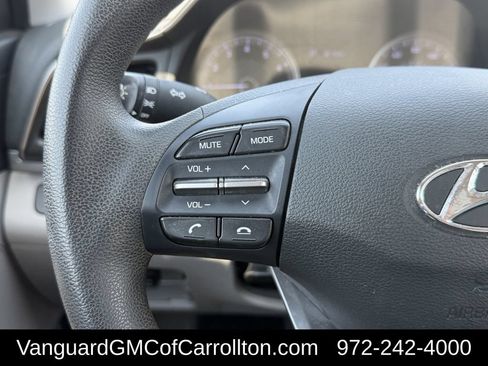 Used 2020 Hyundai Elantra SE FWD image 14