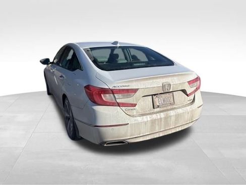 Used 2018 Honda Accord Touring image 16