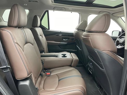 Used 2023 Honda Pilot Elite image 38