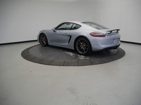 Certified 2016 Porsche Cayman GTS image 3