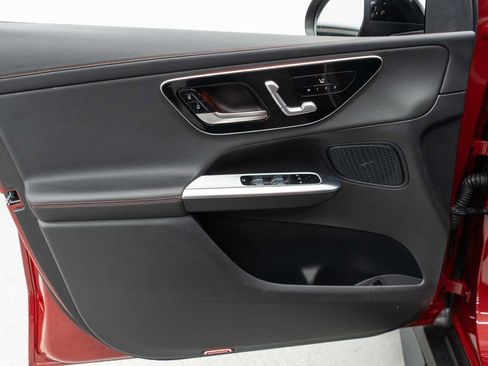 Used 2025 Mercedes-Benz GLC 43 AMG 4MATIC image 17