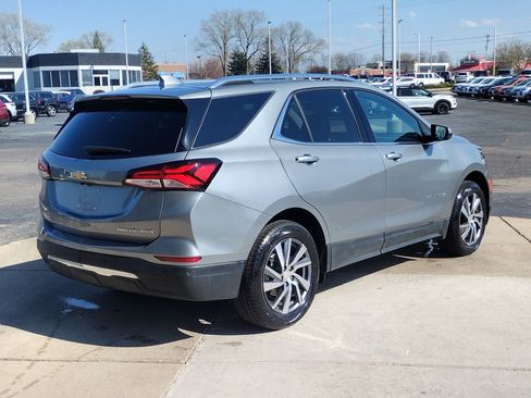 Used 2024 Chevrolet Equinox Premier AWD/4WD image 5