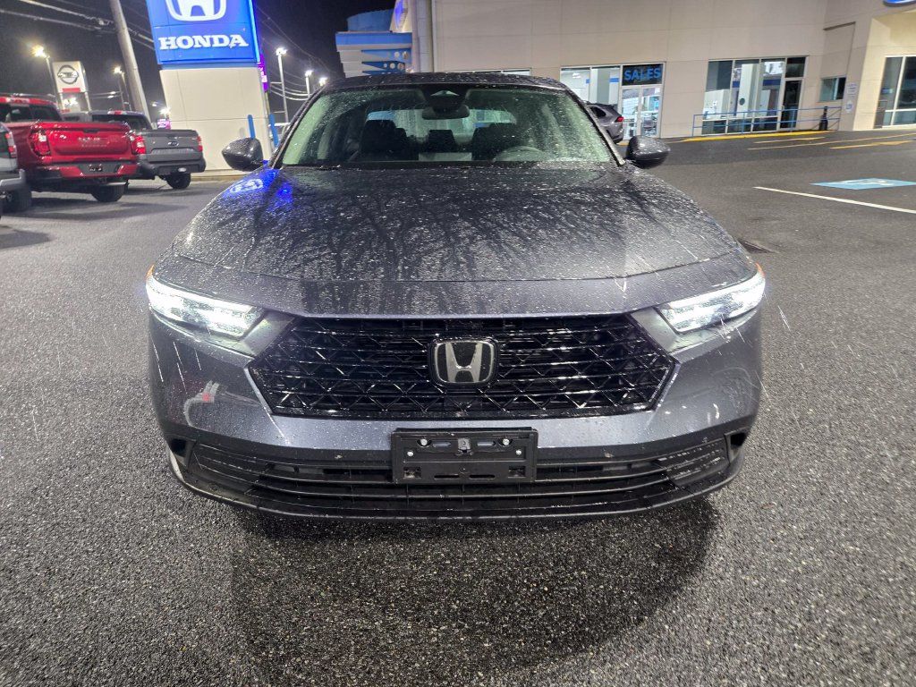 Used 2026 Honda Accord SE image 2