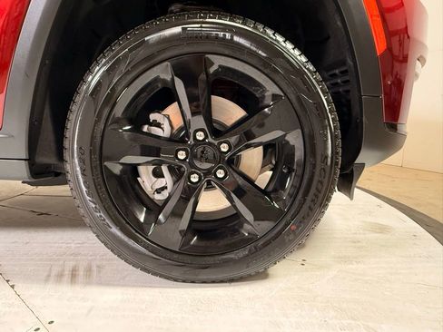 New 2025 Jeep Grand Cherokee L Limited w/ Luxury Tech Group II AWD/4WD image 9