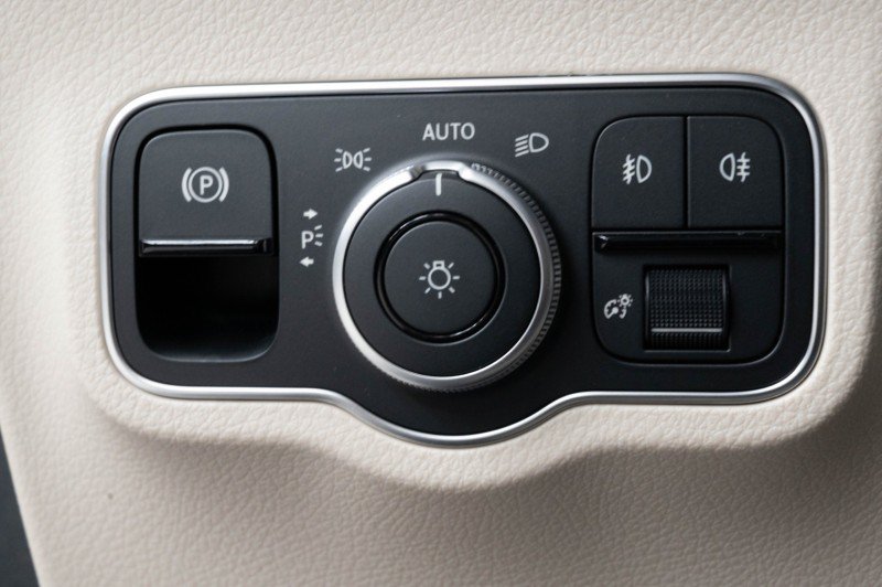 New 2026 Mercedes-Benz GLB 250 4MATIC image 26
