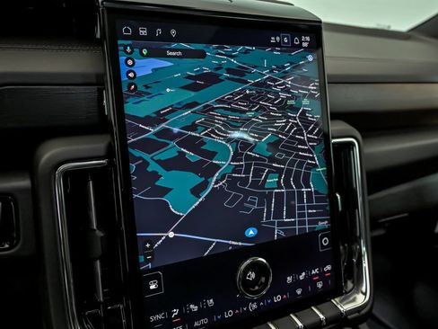 New 2026 GMC Yukon XL Denali w/ Denali Reserve Package AWD/4WD image 16