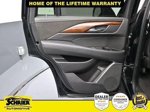 Used 2020 Cadillac Escalade Premium Luxury image 33