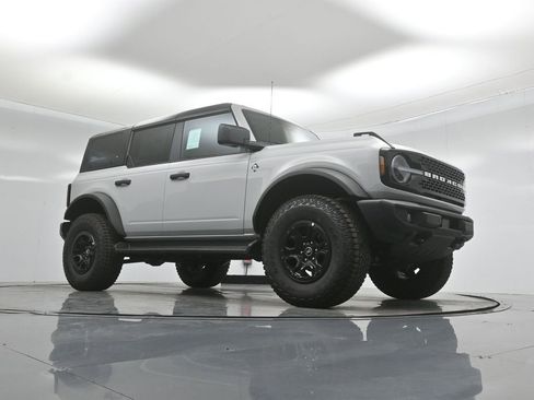 New 2026 Ford Bronco Outer Banks w/ Sasquatch Package AWD/4WD image 44