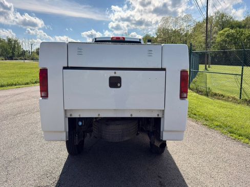 Used 2017 Chevrolet Silverado 2500 LT RWD image 3