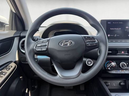 Certified 2023 Hyundai Kona SEL AWD/4WD image 13