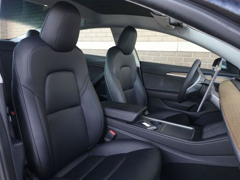 Used 2023 Tesla Model 3 Standard Range RWD image 26