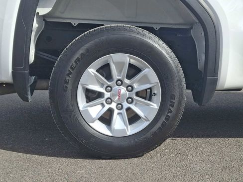 Certified 2023 GMC Sierra 1500 SLE image 8