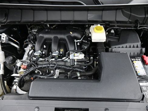 Used 2022 Nissan Pathfinder S image 18