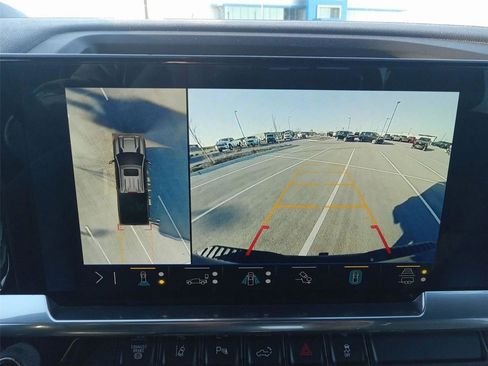 Used 2024 Chevrolet Silverado 3500 High Country w/ Technology Package image 18