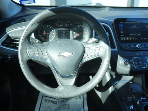 Used 2024 Chevrolet Malibu LT image 9