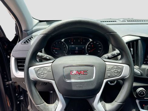 Used 2024 GMC Terrain SLE FWD image 13