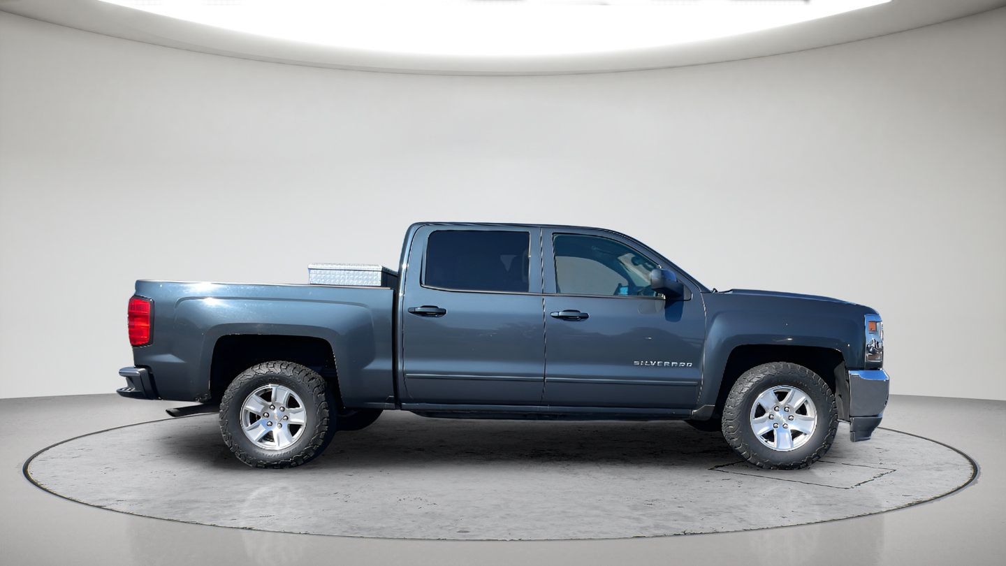 Used 2017 Chevrolet Silverado 1500 LT w/ All Star Edition RWD image 2