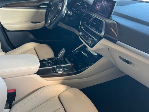 Used 2019 BMW X3 xDrive30i w/ Premium Package image 16