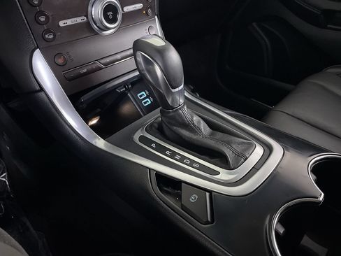 Used 2018 Ford Edge Titanium AWD/4WD image 17